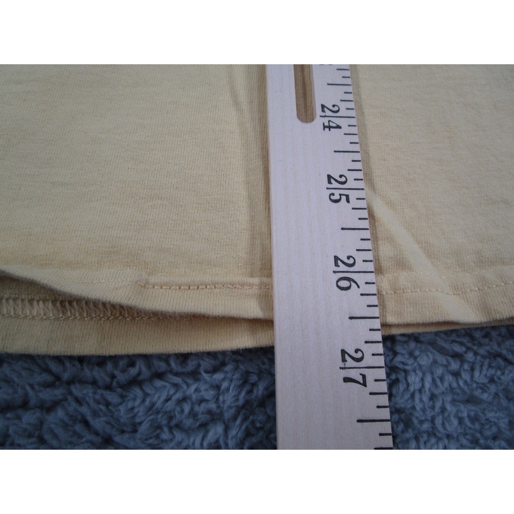 Hanes Driggs Idaho The Cultural Hub of the Universe Graphic Tee Yellow Mens M - Picture 9 of 10